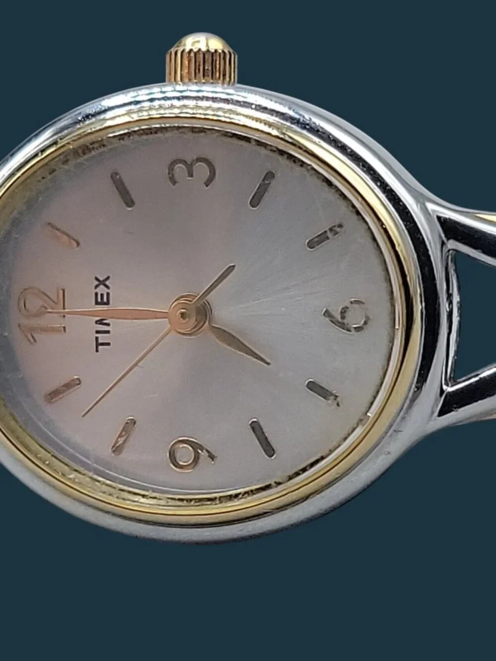 Vintage Timex Women's Two-Tone Watch N5 6.5